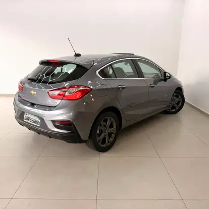 CHEVROLET-CRUZE-2017