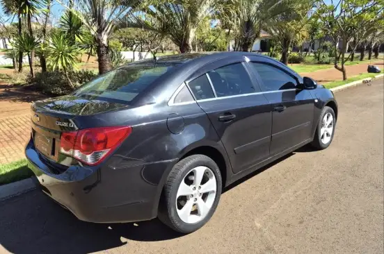 CHEVROLET-CRUZE-2013