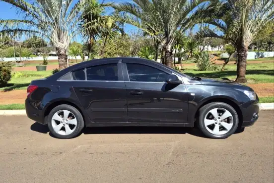 CHEVROLET-CRUZE-2013
