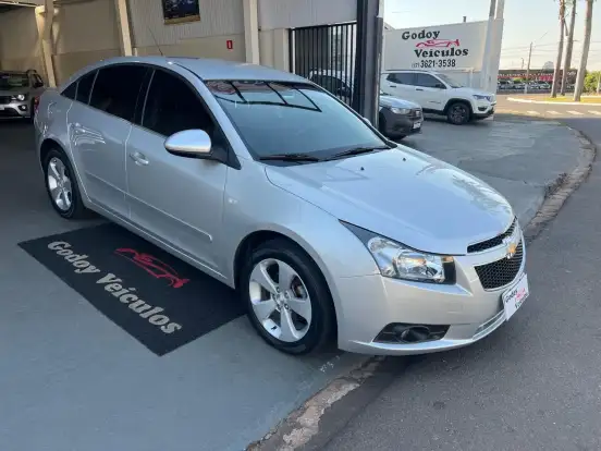CHEVROLET-CRUZE-2014