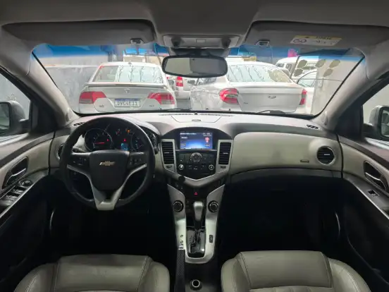 CHEVROLET-CRUZE-2014