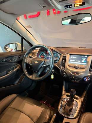 CHEVROLET-CRUZE-2018