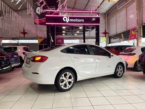 CHEVROLET-CRUZE-2022