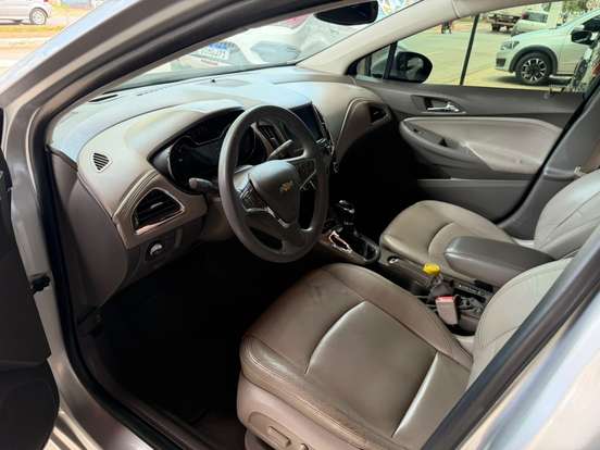 CHEVROLET-CRUZE-2017