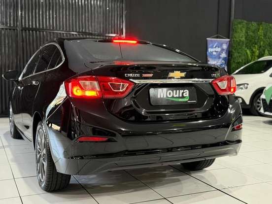 CHEVROLET-CRUZE-2018