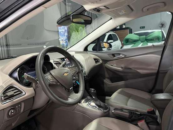 CHEVROLET-CRUZE-2018
