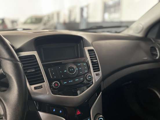 CHEVROLET-CRUZE-1.8 LT 16V FLEX 4P AUTOMÁTICO CHEVROLET-CRUZE-2015