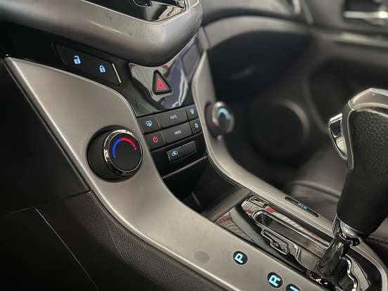CHEVROLET-CRUZE-2015