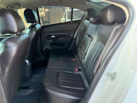 CHEVROLET-CRUZE-2015