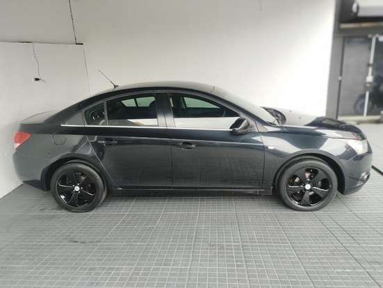CHEVROLET-CRUZE-2012