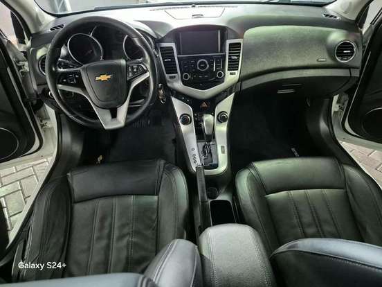 CHEVROLET-CRUZE-2015