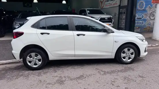 CHEVROLET-ONIX-2024