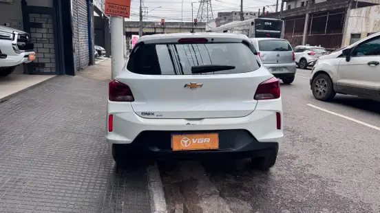 CHEVROLET-ONIX-2024