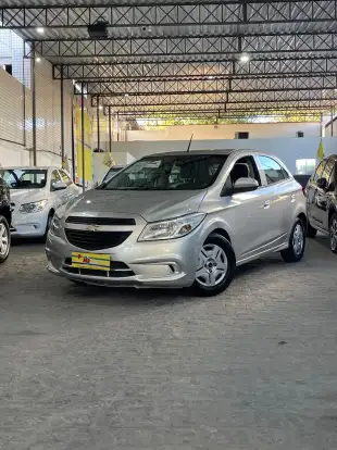 CHEVROLET-ONIX-2016