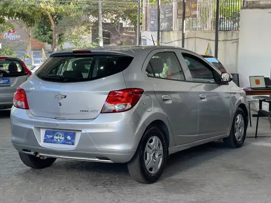 CHEVROLET-ONIX-1.0 MPFI JOY 8V FLEX 4P MANUAL CHEVROLET-ONIX-2016