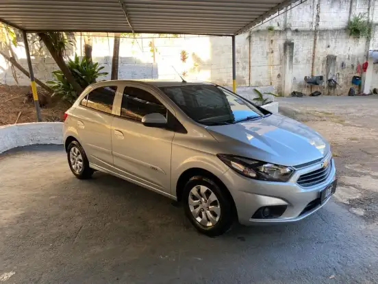 CHEVROLET-ONIX-2017