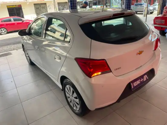 CHEVROLET-ONIX-1.0 MPFI LT 8V FLEX 4P MANUAL CHEVROLET-ONIX-2019