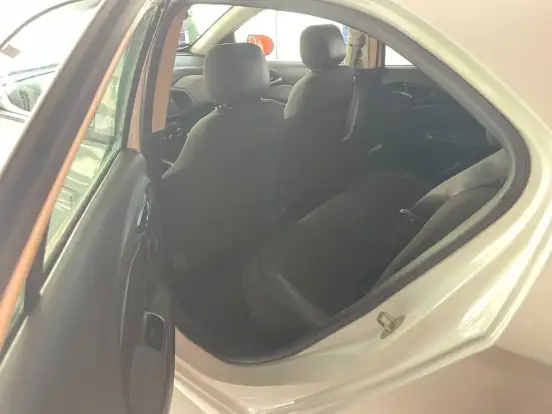 CHEVROLET-ONIX-2019