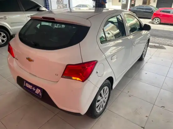 CHEVROLET-ONIX-1.0 MPFI LT 8V FLEX 4P MANUAL CHEVROLET-ONIX-2019