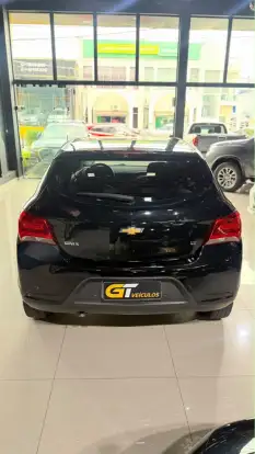 CHEVROLET-ONIX-2019