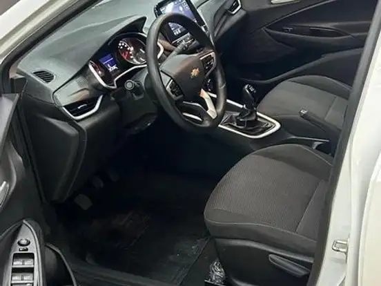 CHEVROLET-ONIX-1.0 TURBO FLEX PLUS LT MANUAL CHEVROLET-ONIX-2023