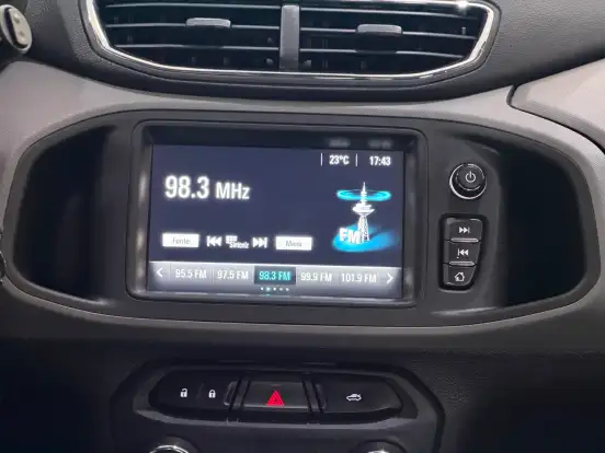 CHEVROLET-ONIX-2018