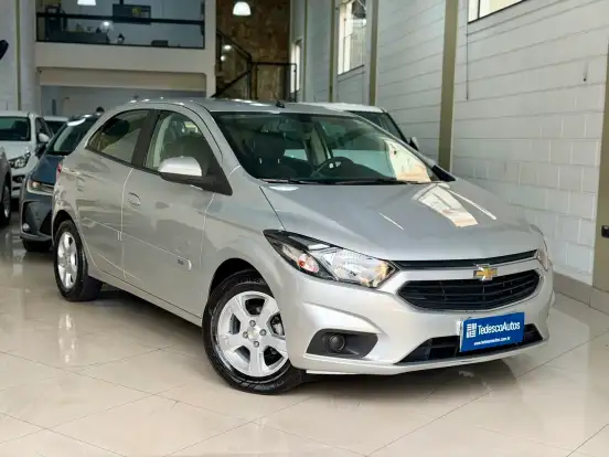 CHEVROLET-ONIX-2018