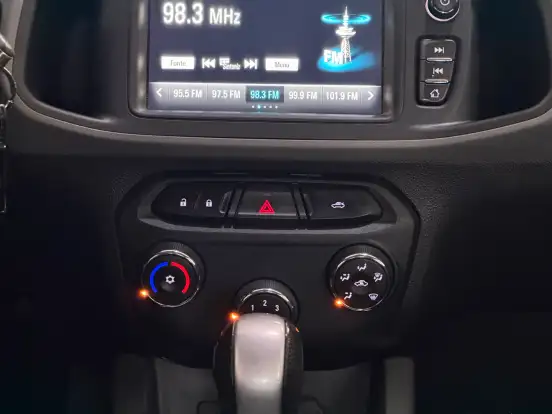 CHEVROLET-ONIX-1.4 MPFI LT 8V FLEX 4P AUTOMÁTICO CHEVROLET-ONIX-2018