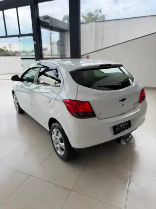 CHEVROLET-ONIX-1.4 MPFI LT 8V FLEX 4P MANUAL CHEVROLET-ONIX-2015