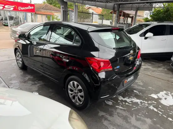 CHEVROLET-ONIX-1.4 MPFI LT 8V FLEX 4P MANUAL CHEVROLET-ONIX-2016