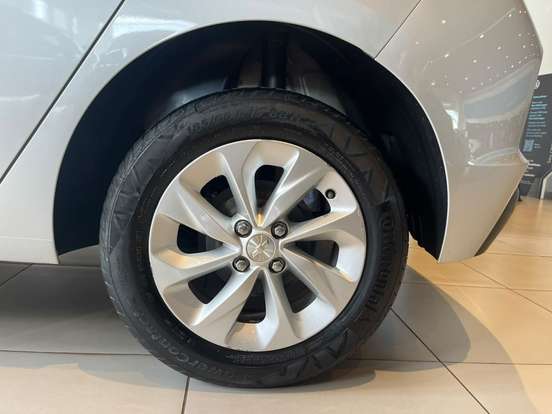 CHEVROLET-ONIX-2021