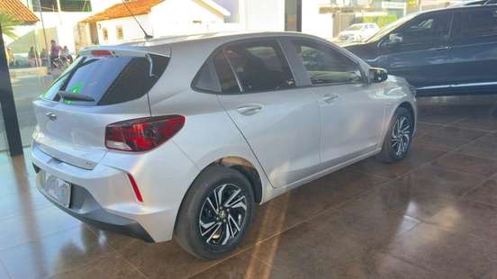 CHEVROLET-ONIX-2021