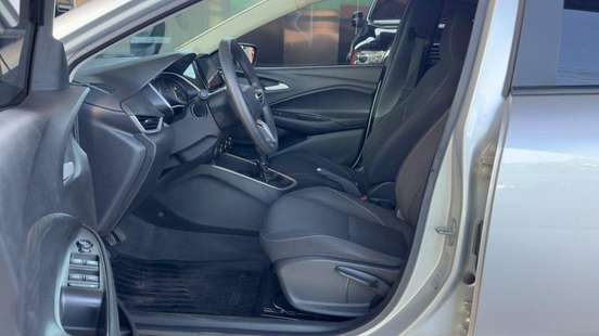 CHEVROLET-ONIX-2021