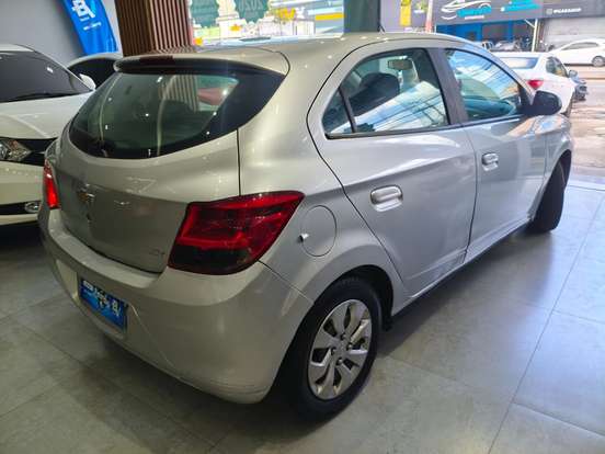 CHEVROLET-ONIX-1.0 MPFI JOY 8V FLEX 4P MANUAL CHEVROLET-ONIX-2019