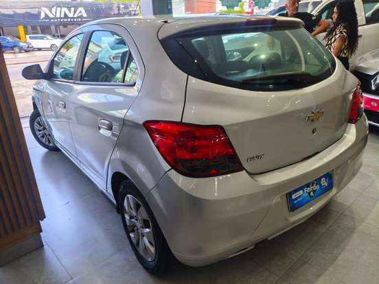 CHEVROLET-ONIX-1.0 MPFI JOY 8V FLEX 4P MANUAL CHEVROLET-ONIX-2019