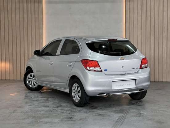 CHEVROLET-ONIX-1.0 MPFI JOY 8V FLEX 4P MANUAL CHEVROLET-ONIX-2017