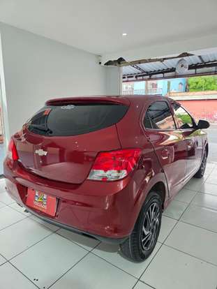 CHEVROLET-ONIX-2018