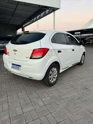 CHEVROLET-ONIX-2019
