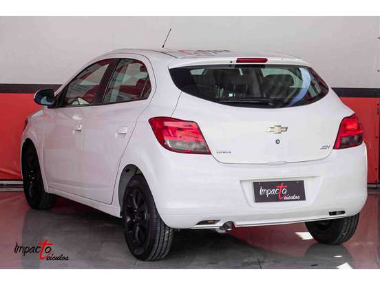 CHEVROLET-ONIX-2018