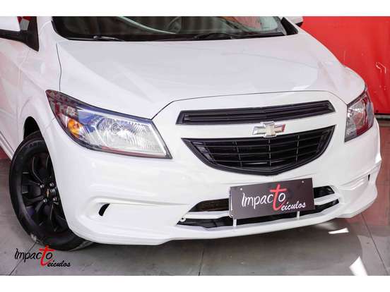 CHEVROLET-ONIX-2018