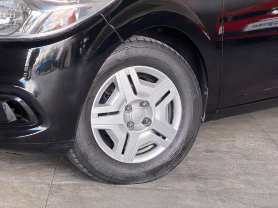 CHEVROLET-ONIX-2017