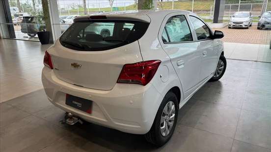 CHEVROLET-ONIX-2019