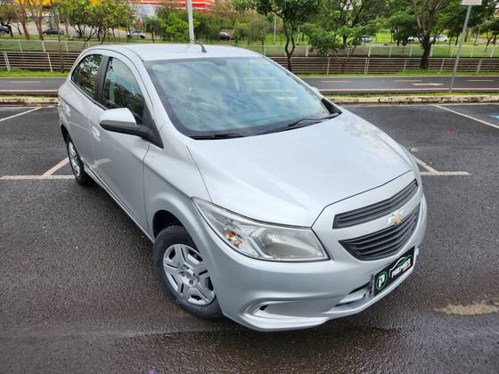 CHEVROLET ONIX 1.0 MPFI LS 8V FLEX 4P MANUAL
