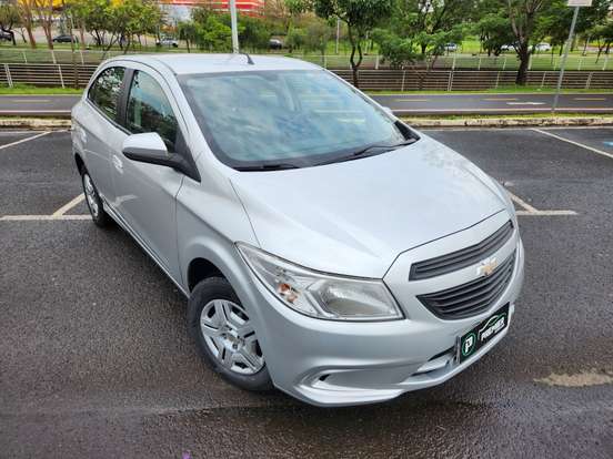 CHEVROLET-ONIX-2015