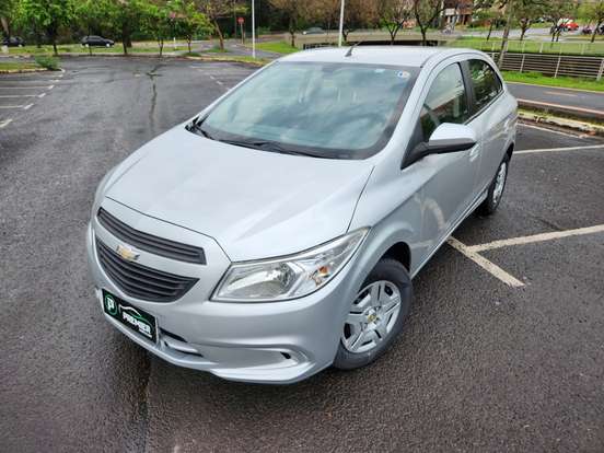 CHEVROLET-ONIX-2015