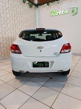 CHEVROLET-ONIX-2014