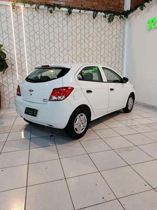 CHEVROLET-ONIX-2014