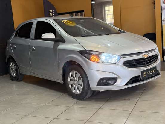 CHEVROLET-ONIX-2018