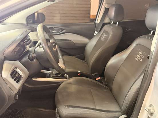CHEVROLET-ONIX-2018