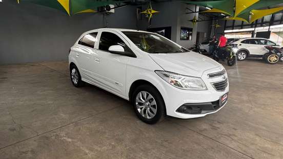 CHEVROLET-ONIX-2012
